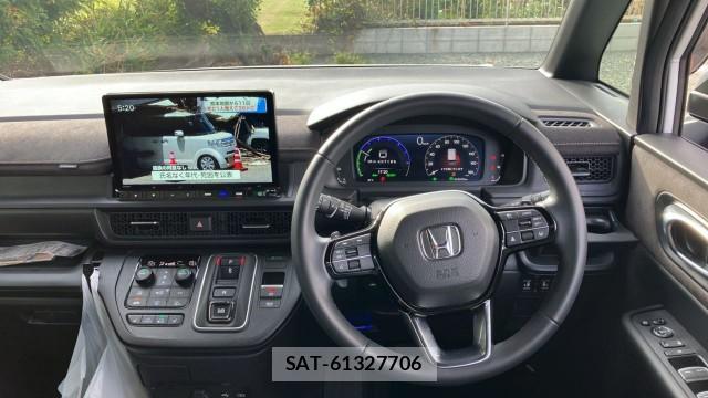 Honda e 2025-07 8550213-16
