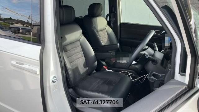 Honda e 2025-07 8550213-5