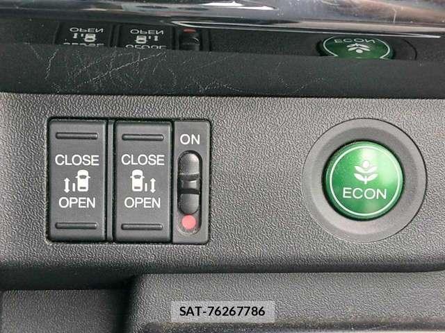Honda e 2015-11 8551086-17