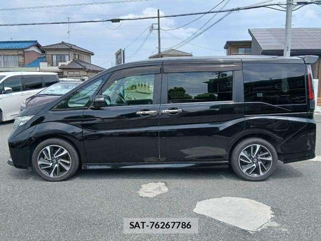 Honda e 2015-11 8551086-3