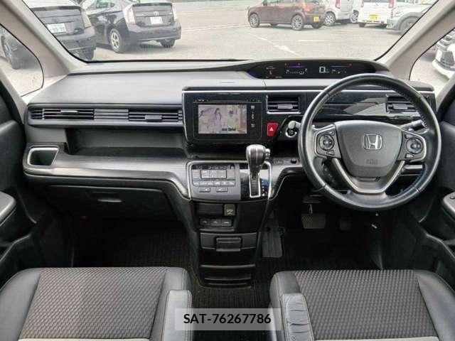 Honda e 2015-11 8551086-4