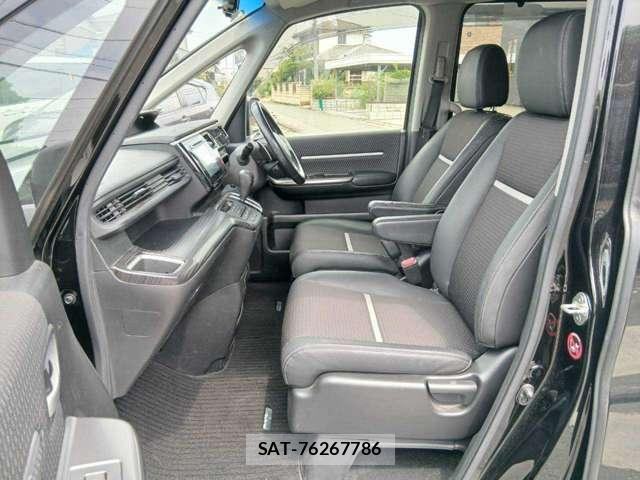Honda e 2015-11 8551086-6