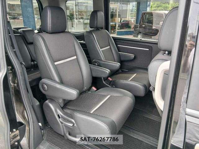 Honda e 2015-11 8551086-7