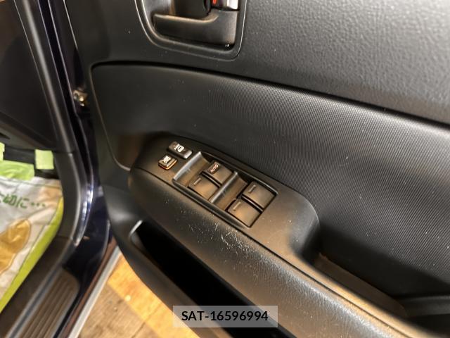 Toyota SUCCEED 2017-06 8550940-19