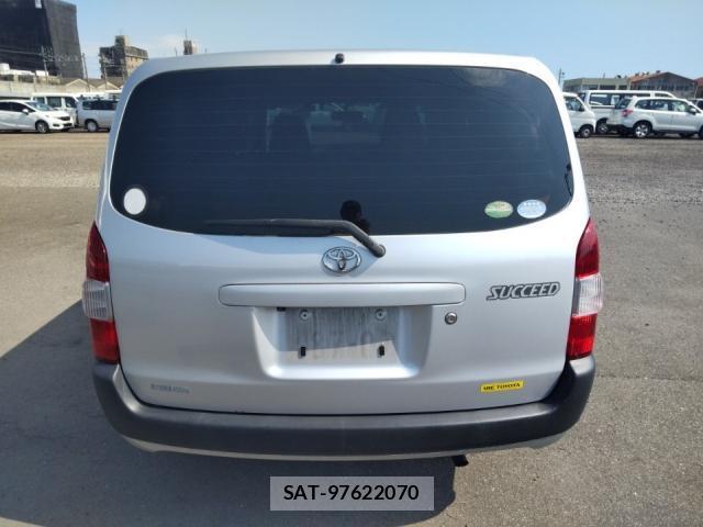Toyota SUCCEED 2016-08 8552183-3