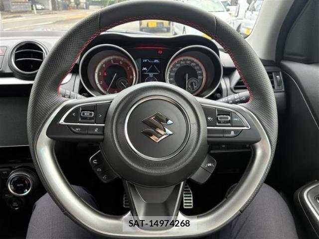 Suzuki SWIFT 2025-10 8547892-17