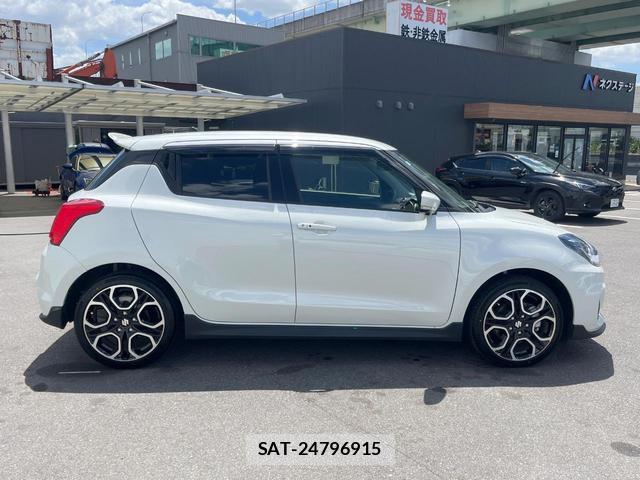 Suzuki SWIFT 2024-09 8549239-17