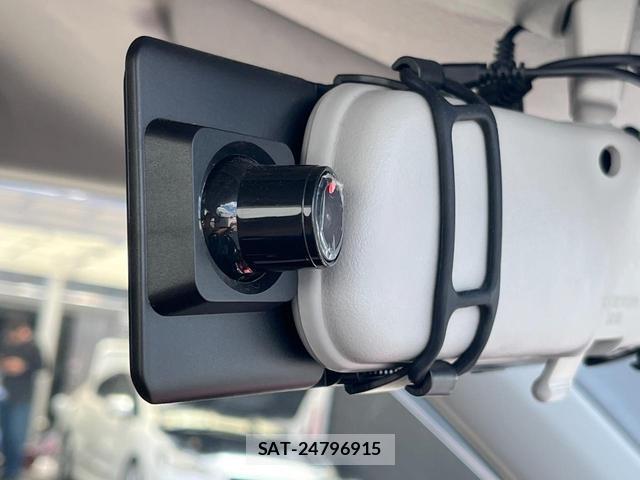 Suzuki SWIFT 2024-09 8549239-5