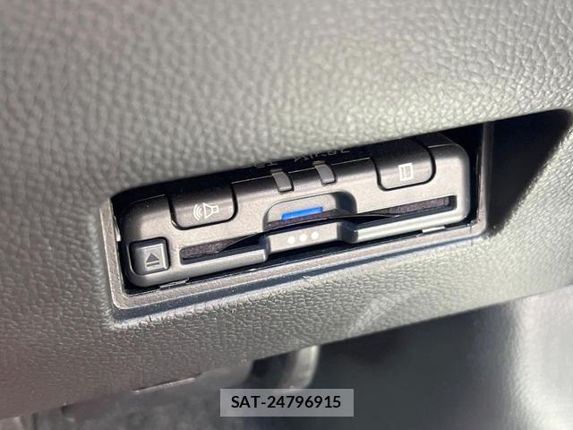 Suzuki SWIFT 2024-09 8549239-6