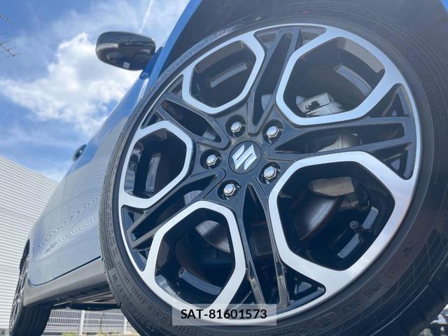 Suzuki SWIFT 2023-08 8549243-13