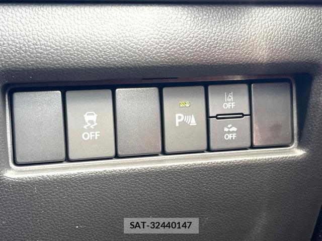 Suzuki SWIFT 2024-03 8549538-5