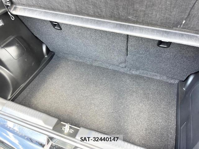 Suzuki SWIFT 2024-03 8549538-9