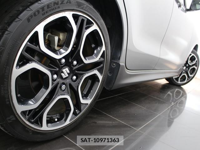 Suzuki SWIFT 2020-02 8551042-17
