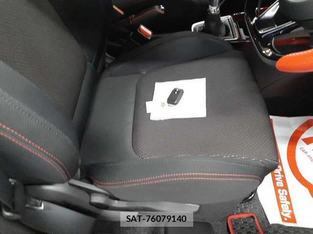 Suzuki SWIFT 2024-09 8551970-5