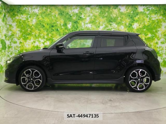 Suzuki SWIFT 2023-12 8552260-1