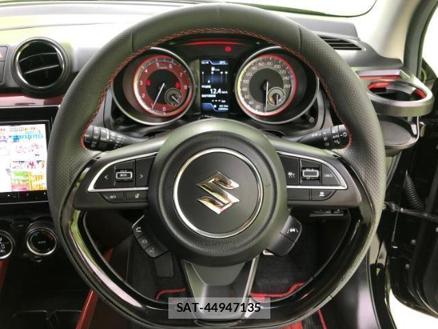 Suzuki SWIFT 2023-12 8552260-12