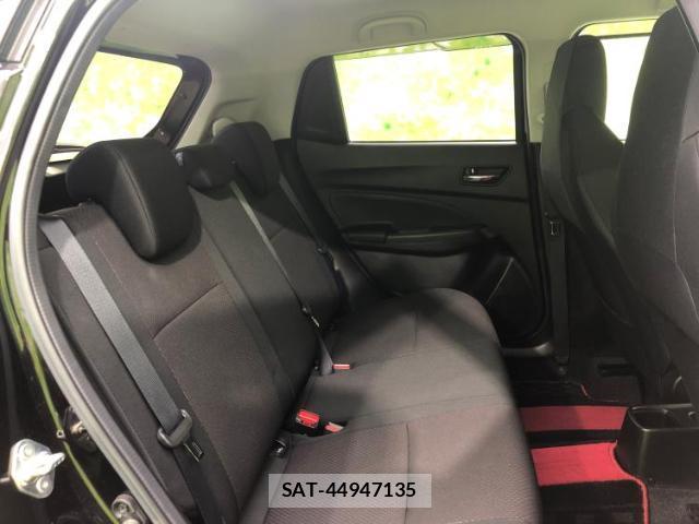 Suzuki SWIFT 2023-12 8552260-4