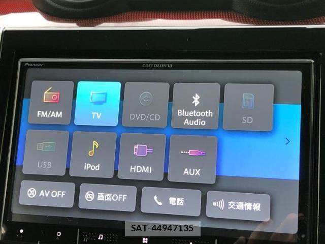 Suzuki SWIFT 2023-12 8552260-9