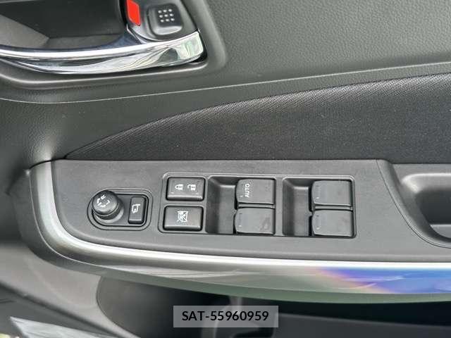 Suzuki SWIFT 2025-03 8549070-15