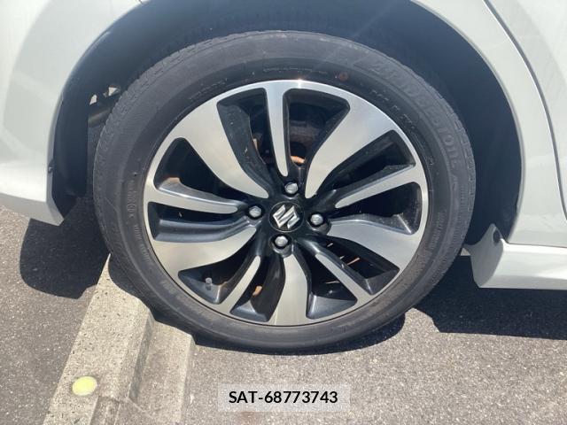 Suzuki SWIFT 2019-09 8550548-6