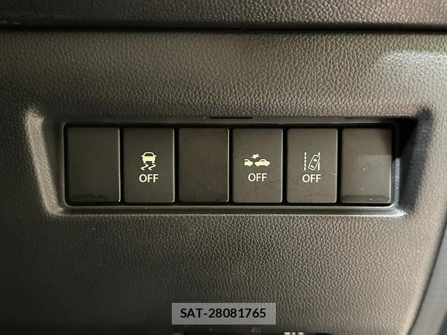 Suzuki SWIFT 2019-03 8551252-9