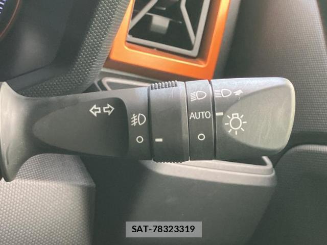 Daihatsu TAFT 2021-12 8552315-17