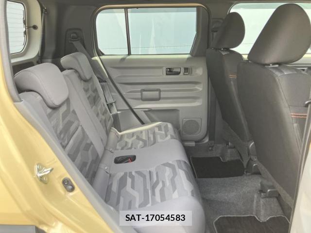 Daihatsu TAFT 2021-09 8552492-6