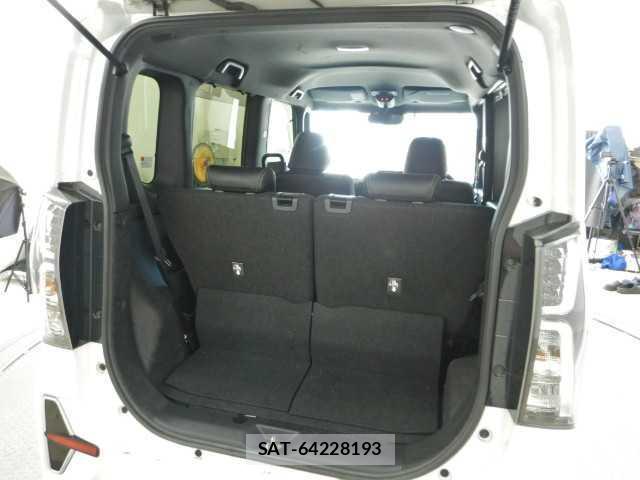 Daihatsu TANTO 2022-04 8545568-18
