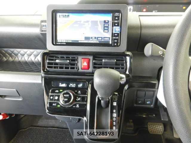 Daihatsu TANTO 2022-04 8545568-6