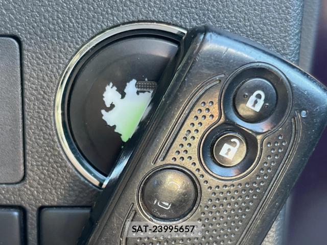Daihatsu TANTO 2013-11 8545618-7