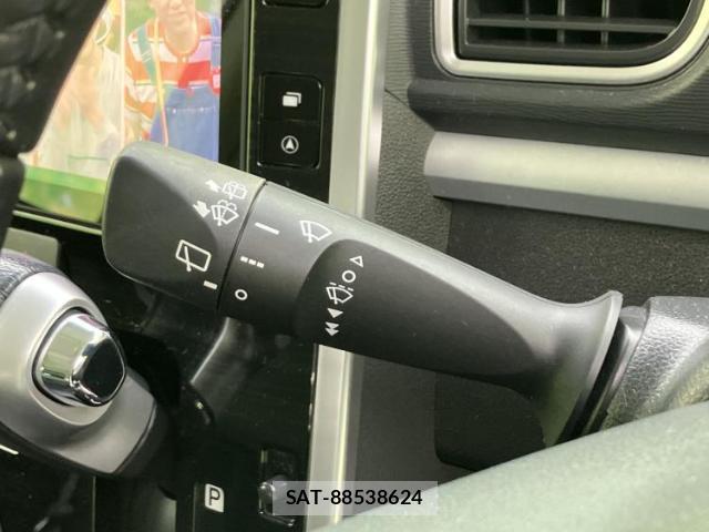 Daihatsu TANTO 2015-06 8546934-17