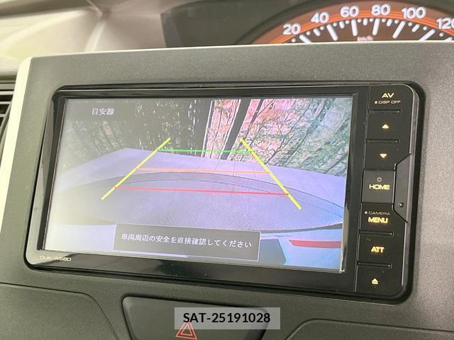 Daihatsu TANTO 2017-11 8547698-4