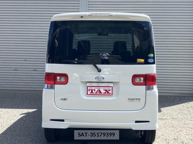 Daihatsu TANTO 2013-08 8547982-14