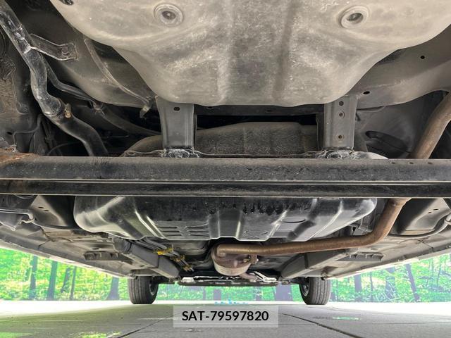 Daihatsu TANTO 2018-10 8549963-18