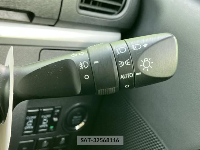 Daihatsu TANTO 2018-03 8550104-15
