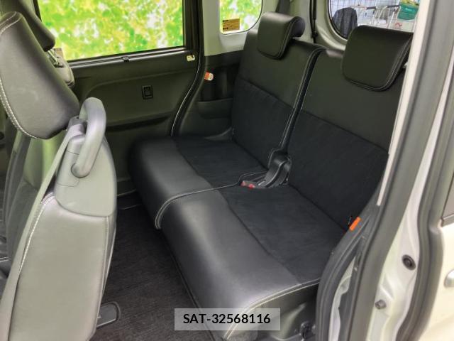 Daihatsu TANTO 2018-03 8550104-6