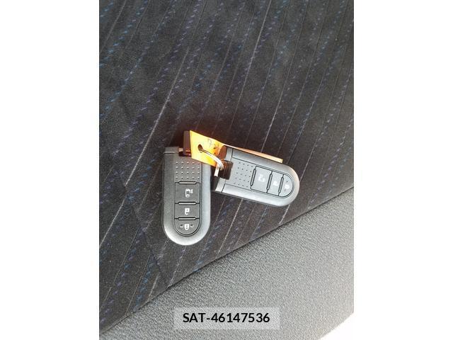 Daihatsu TANTO 2015-09 8550464-18