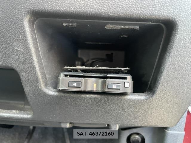 Daihatsu TANTO 2016-11 8550935-13