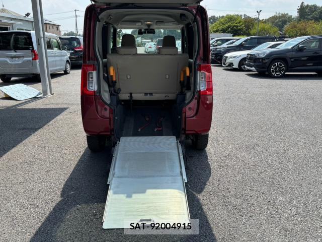 Daihatsu TANTO 2017-05 8551050-3