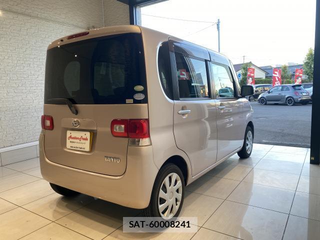 Daihatsu TANTO 2011-03 8551325-1