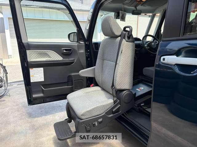 Daihatsu TANTO 2021-07 8551347-8