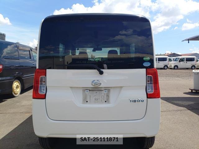 Daihatsu TANTO 2017-08 8552204-3