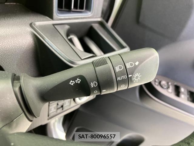 Daihatsu TANTO 2022-11 8552239-15