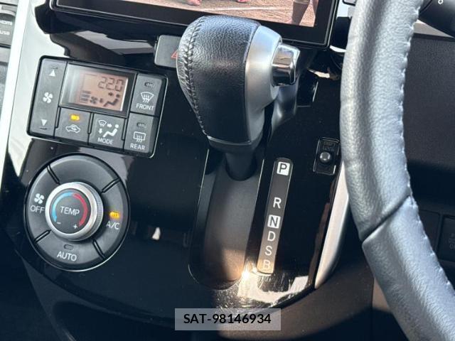 Daihatsu TANTO 2016-10 8552461-17