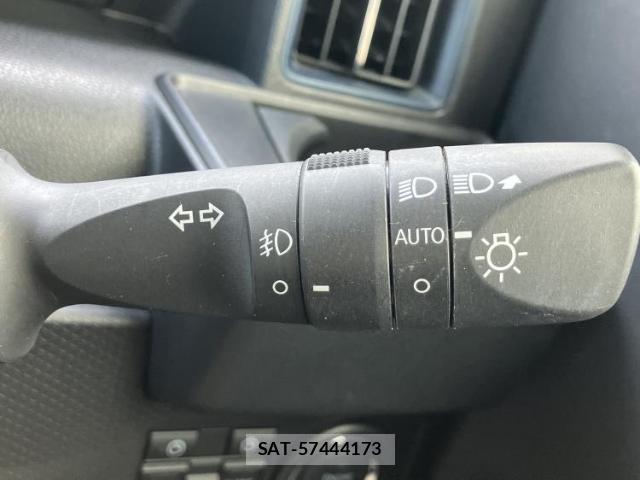 Daihatsu TANTO 2023-11 8552563-16