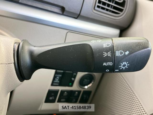 Daihatsu TANTO 2017-09 8552679-14