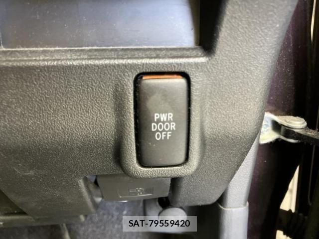 Daihatsu TANTO 2013-09 8552709-15
