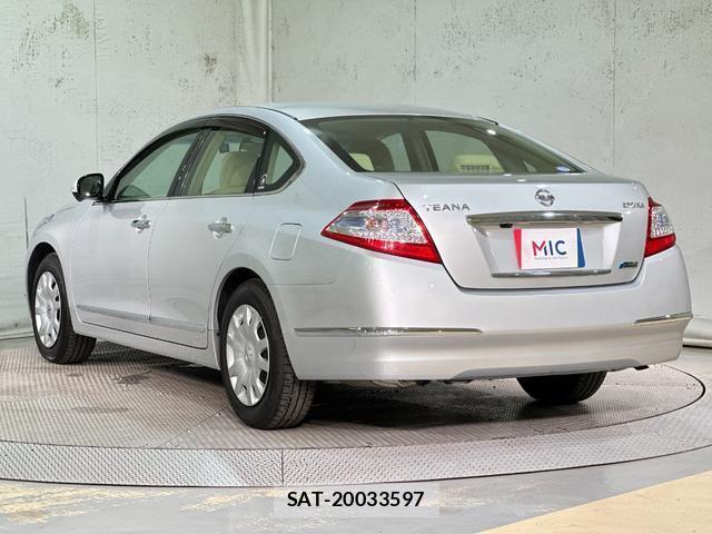 Nissan TEANA 2013-06 8552802-15