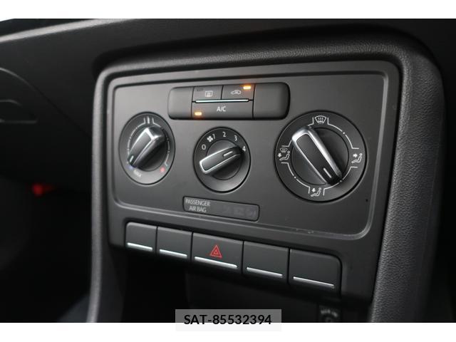 VolksWagen THE BEETLE 2015-02 8545519-7