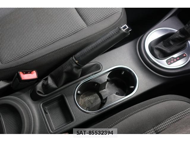 VolksWagen THE BEETLE 2015-02 8545519-9